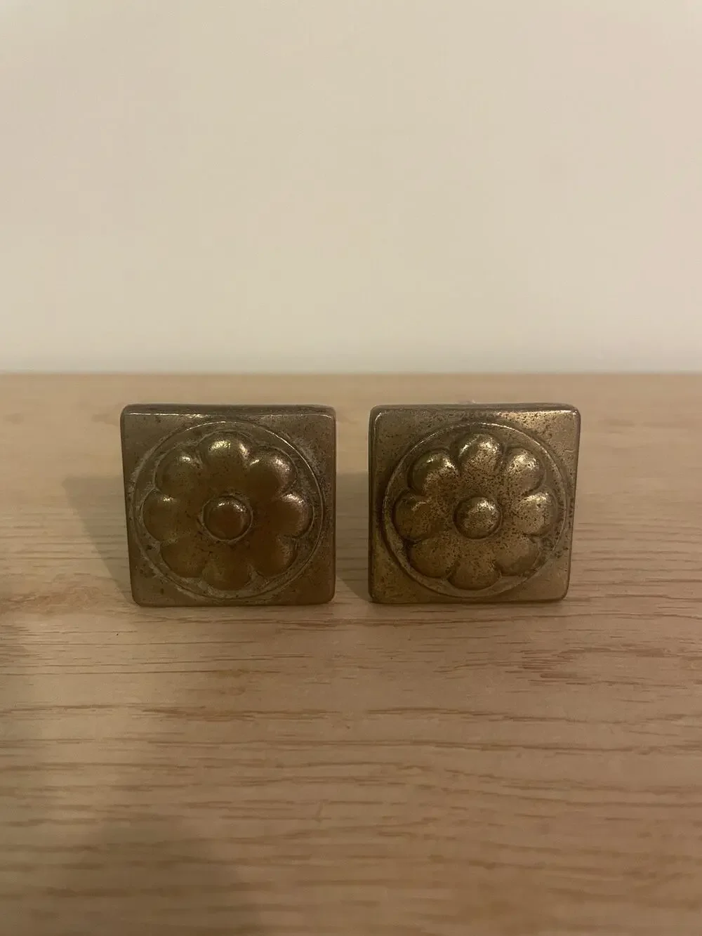 (QTY 2) VTG Drexel Esperanto MCM Furniture Floral Rosette Brass Drawer Pull